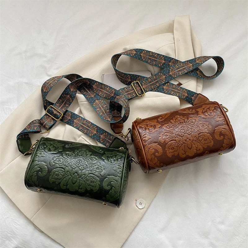 Womens PU leather shoulder bag wide shoulder strap womens cross body bag retro pillow handbag womens messenger bag 250410