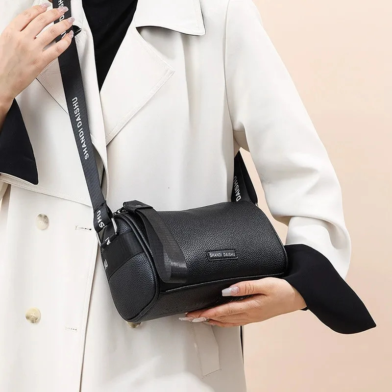 Womens cross body bag waterproof soft leather pillow shaped shoulder bag with adjustable shoulder straps zipper closed arm bag 250410