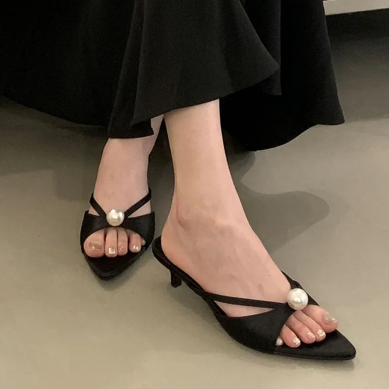 Summer Open Womens Lace Sexy Dot Lace Sandals Elegant Pearl Decoration Thin High Heels 250411