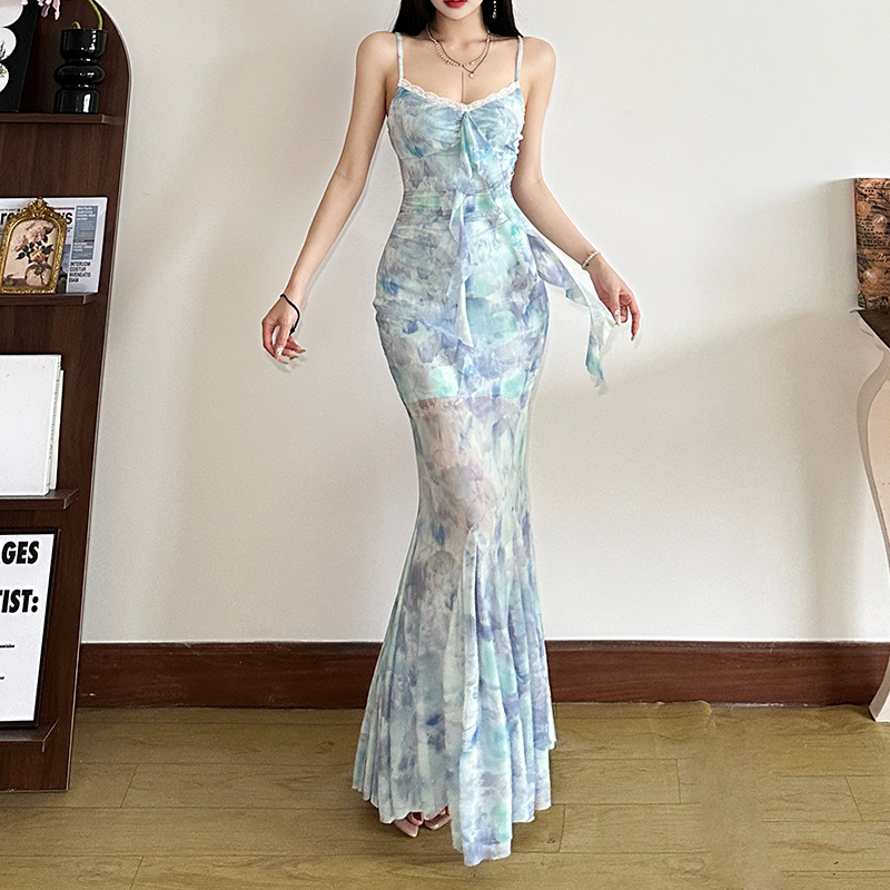 S42Charming Ladies' Mesh-Printed Splice Lace Dress Featuring Modern French Style