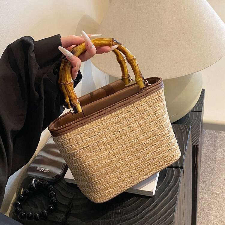 Handmade Beach Bag Straw Hand-Held Bucket For Women 2025 New Summer Versatile Crossbody Beach Vacation Straw Woven Bag Kq2