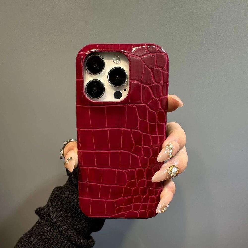Burgundy Crocodile Pattern iPhone 17 Pro Max Case Apple 15 New Model 14 Niche 13 Cover 12 PM Compatible