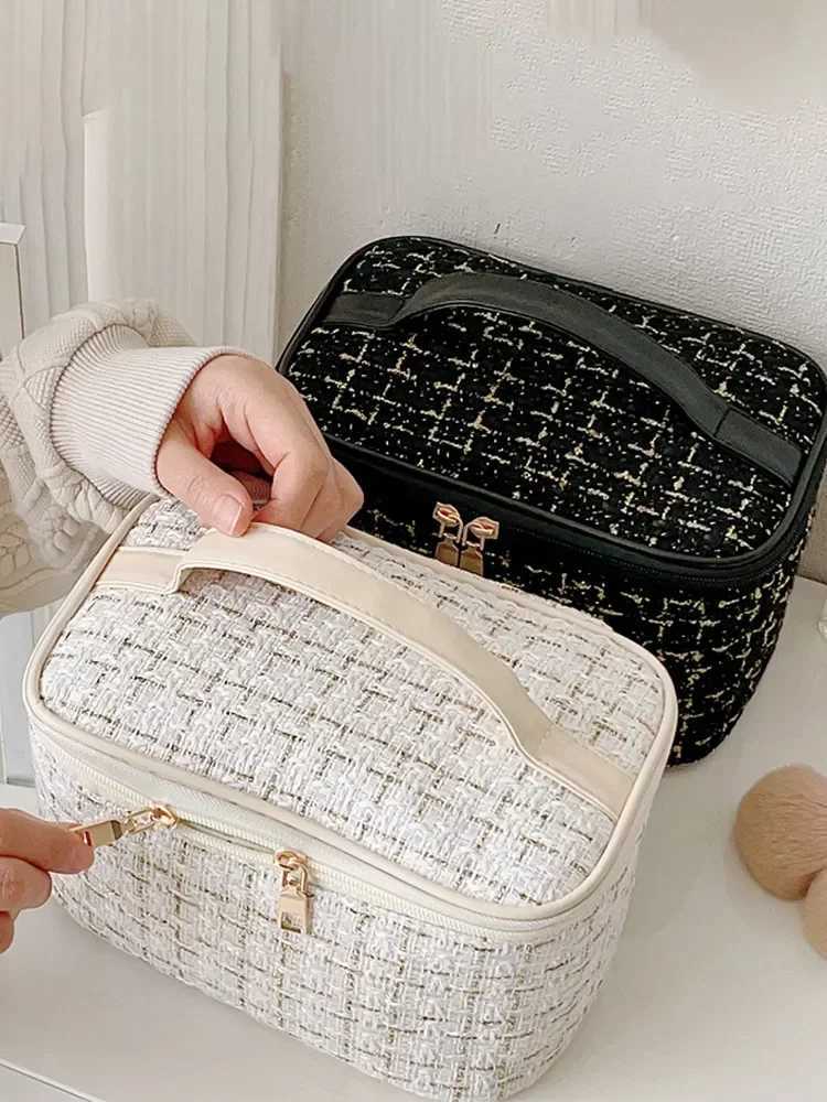 New Korean style plaid small fragrant sailor holding large capacity color cosmetic storage bagXJ250415
