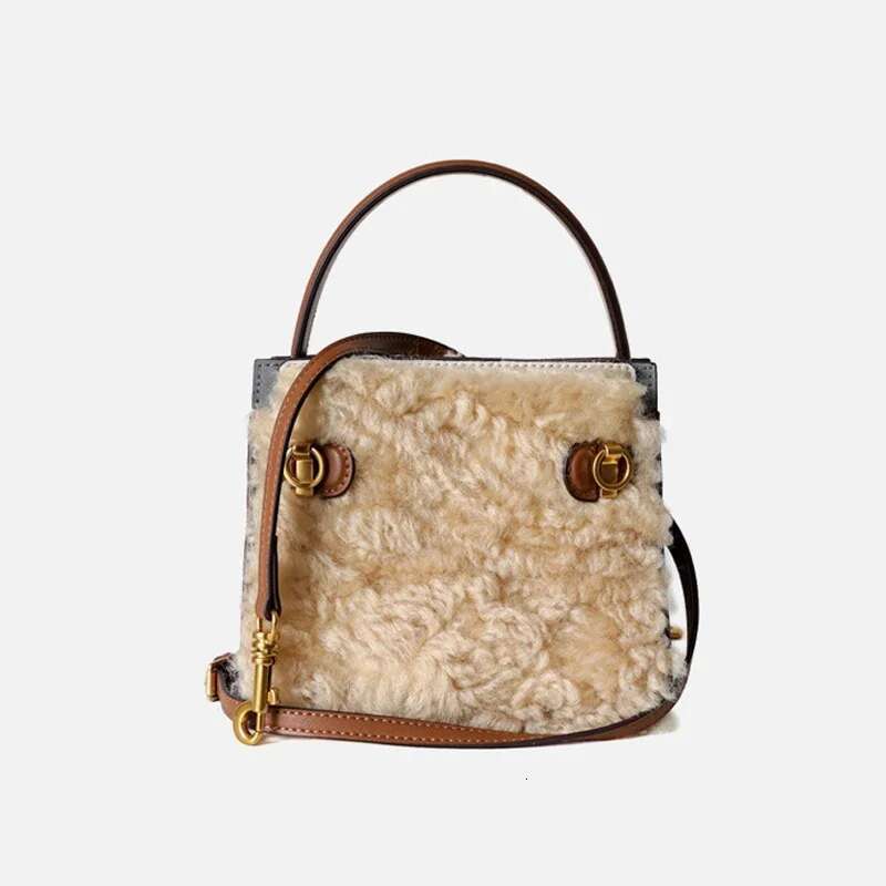 2025 Winter Fashion Designer Women Handbag Fluffy Wool Fur Tote Lambswool Real Leather Flap Small Female Shoulder Bag Kakhi