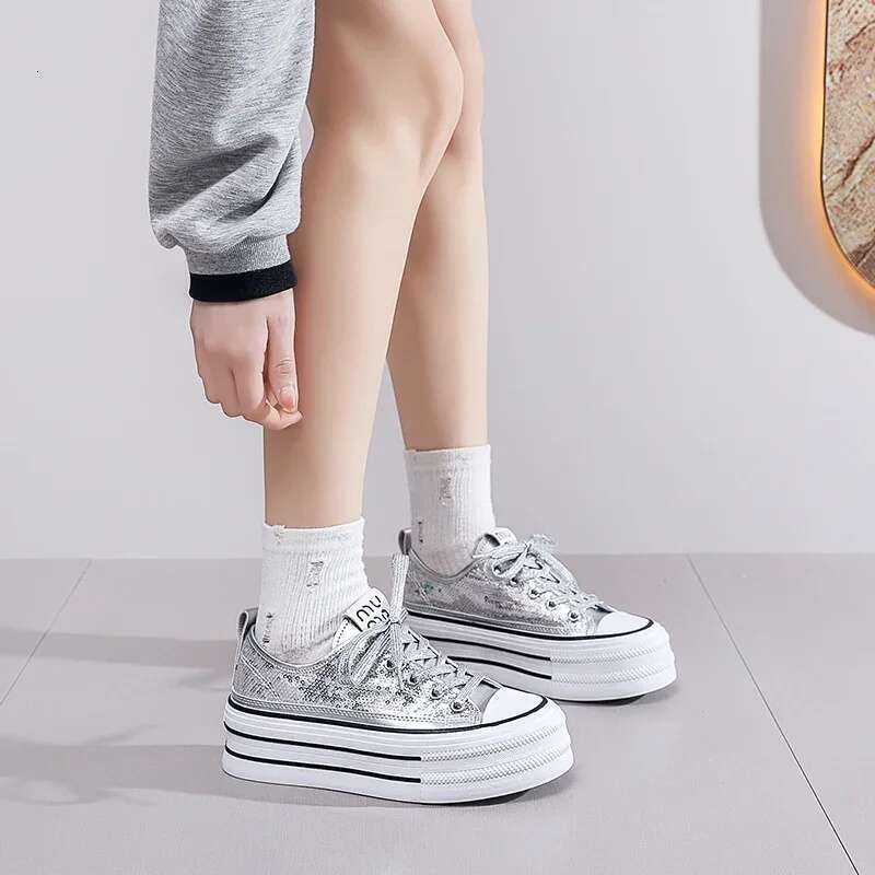 2025 new women's designer fashion sports shoes, height increasing sports travel shoes