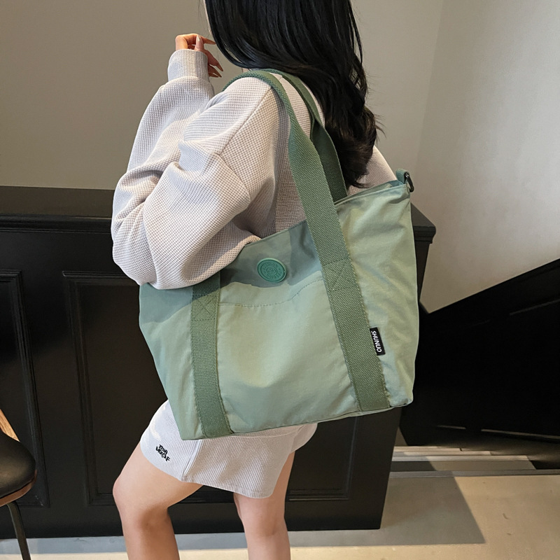 2025 new tote style retro large capacity solid shoulder versatile leisure ladies' bag trendy