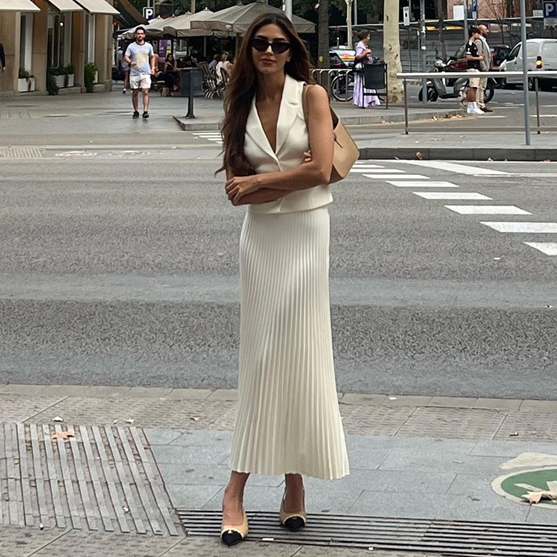 Hot New free shipping designer dresses for womens casual dresses white red Summer new suit collar suit vest top mid length pleated skirt set