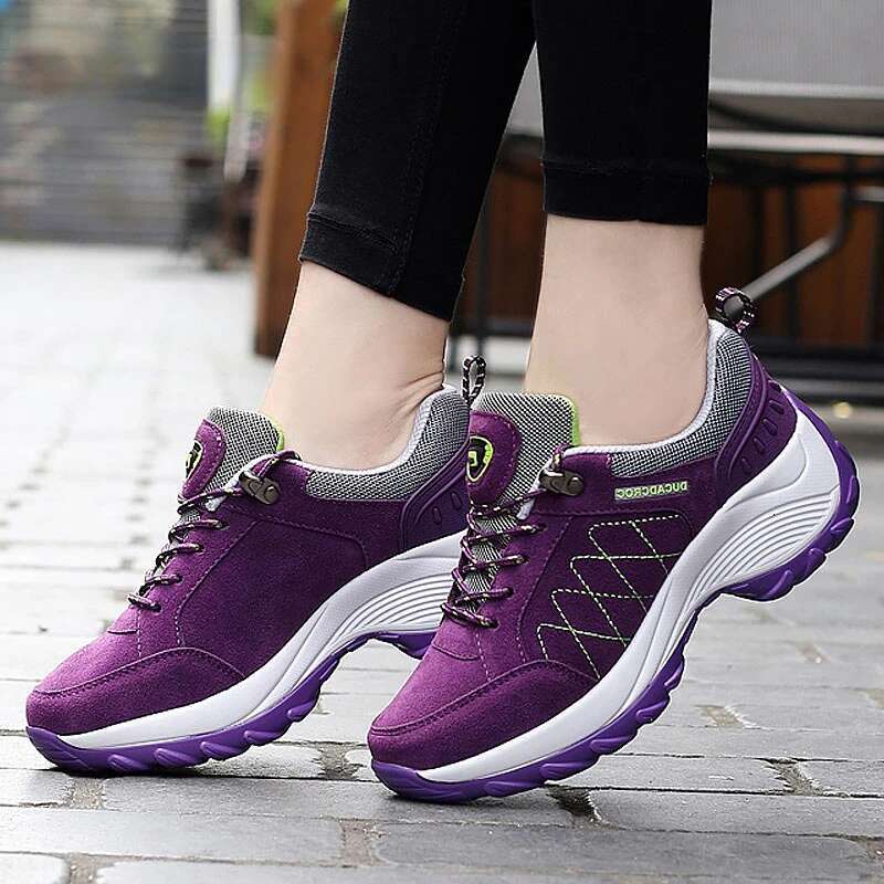 2025 new women's sports height increasing casual running designer fashionable anti slip comfortable hiking shoes