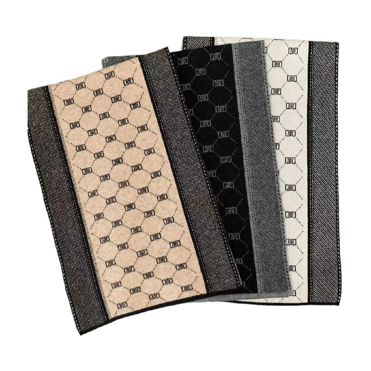 Luxury Fashion Brand Design Scarf Men Autumn Winter New Daily Versatile Warm Muffler Male Cold Day Knitted Windproof Long Scarf Gents Y251115