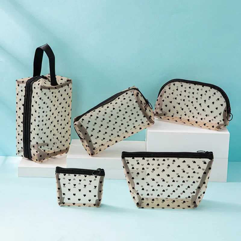 Transparent heart-shaped mesh storage bag for womens cosmetics travel organizers small beige makeup bagXJ250415