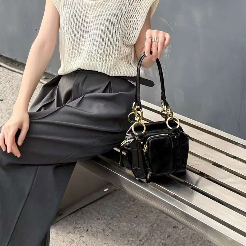 Retro Motorcycle Style Bucket Bag Oil Wax Leather Casual Single Shoulder Crossbody Handbag Wallet Ladies Coin Purse