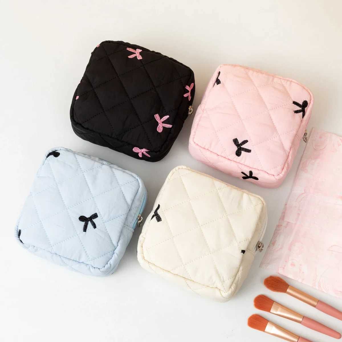 Cute bow makeup bag travel cosmetics storage bag ladies small club bag sanitary napkins sanitary napkins sanitary napkinsXJ250415