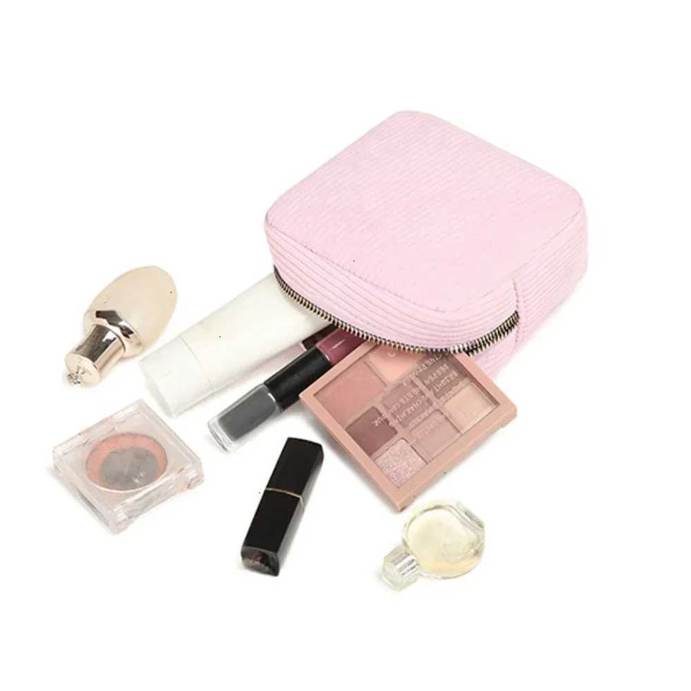 Ins fi Plush Mini Cosmetics Storage Bag for Women Portable Makeup Lipstick Sanitary Napkins Travel Organizers Small BagXJ250415