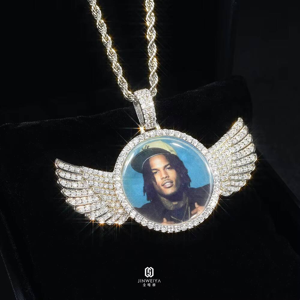 Custom Memory Photo Frame Medallions NecklacePendant in Silver With Tennis Chain Hip Hop Jewelry Personalized Cubic Zircon Gift