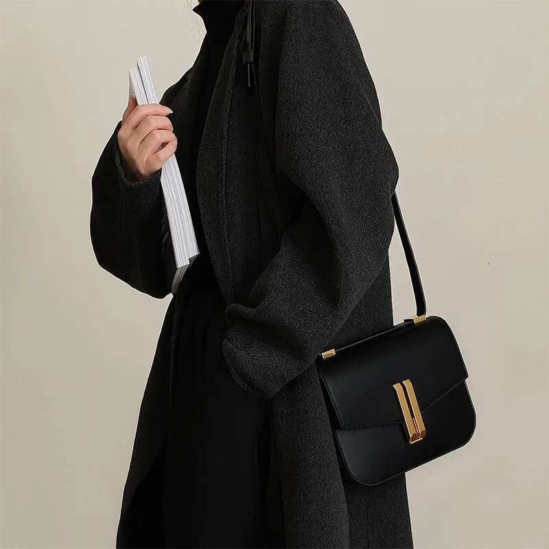 British Niche Genuine Leather Women's Handbag, Casual Retro One Shoulder Tofu Bag, Diagonal Cross Square Bag
