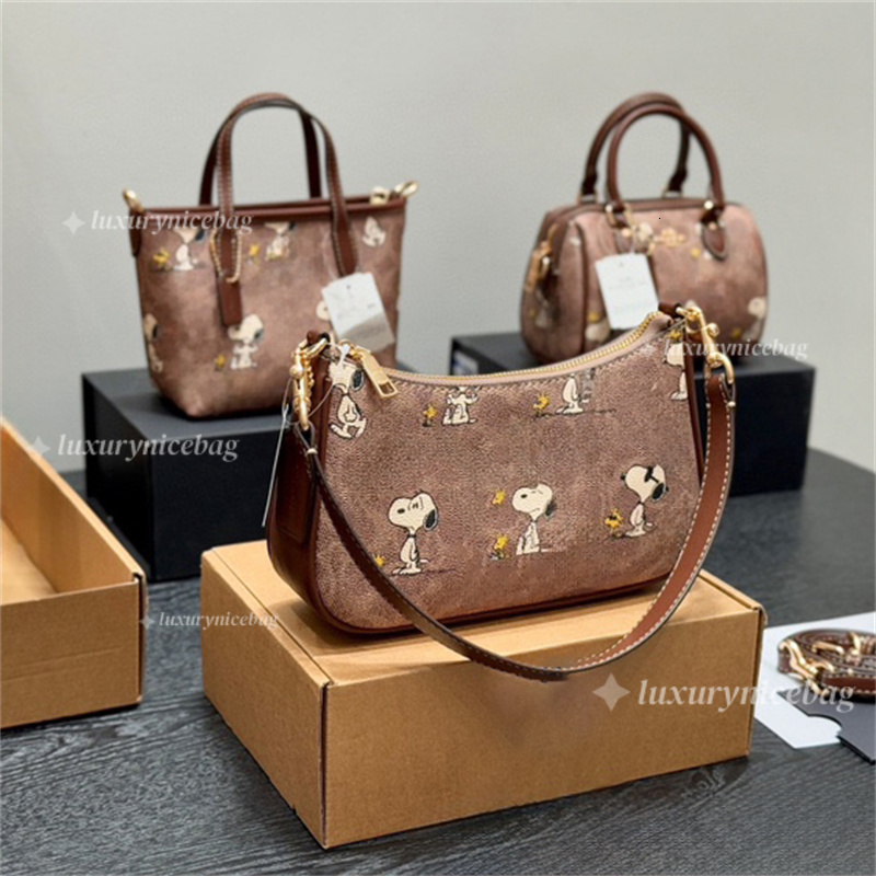 snoopys designer crossbody bag shoulder bag swinger shoulder bag mini designer bag wallet fashion bag handbag designer tote bag school bag cute bag