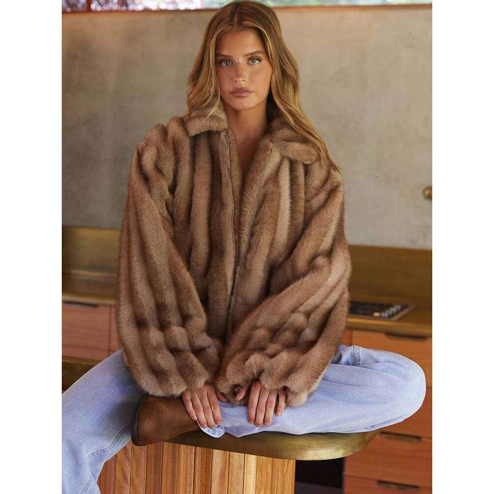 Luxury Winter Woman Turn Down Collar Zipper Loose Casual Fluffy Jacket Top Womens Coat Fur Faux Coats