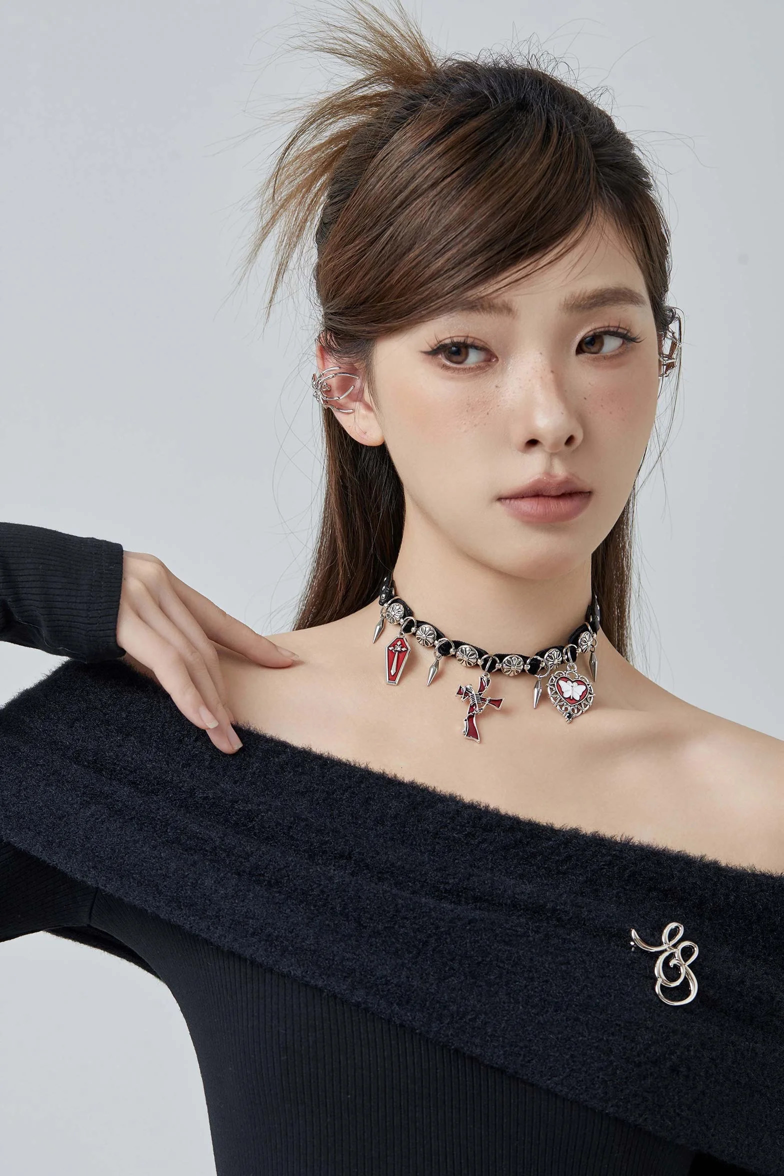 Original leather suffocating punk deep red cross necklace river pendant suffocating 250408