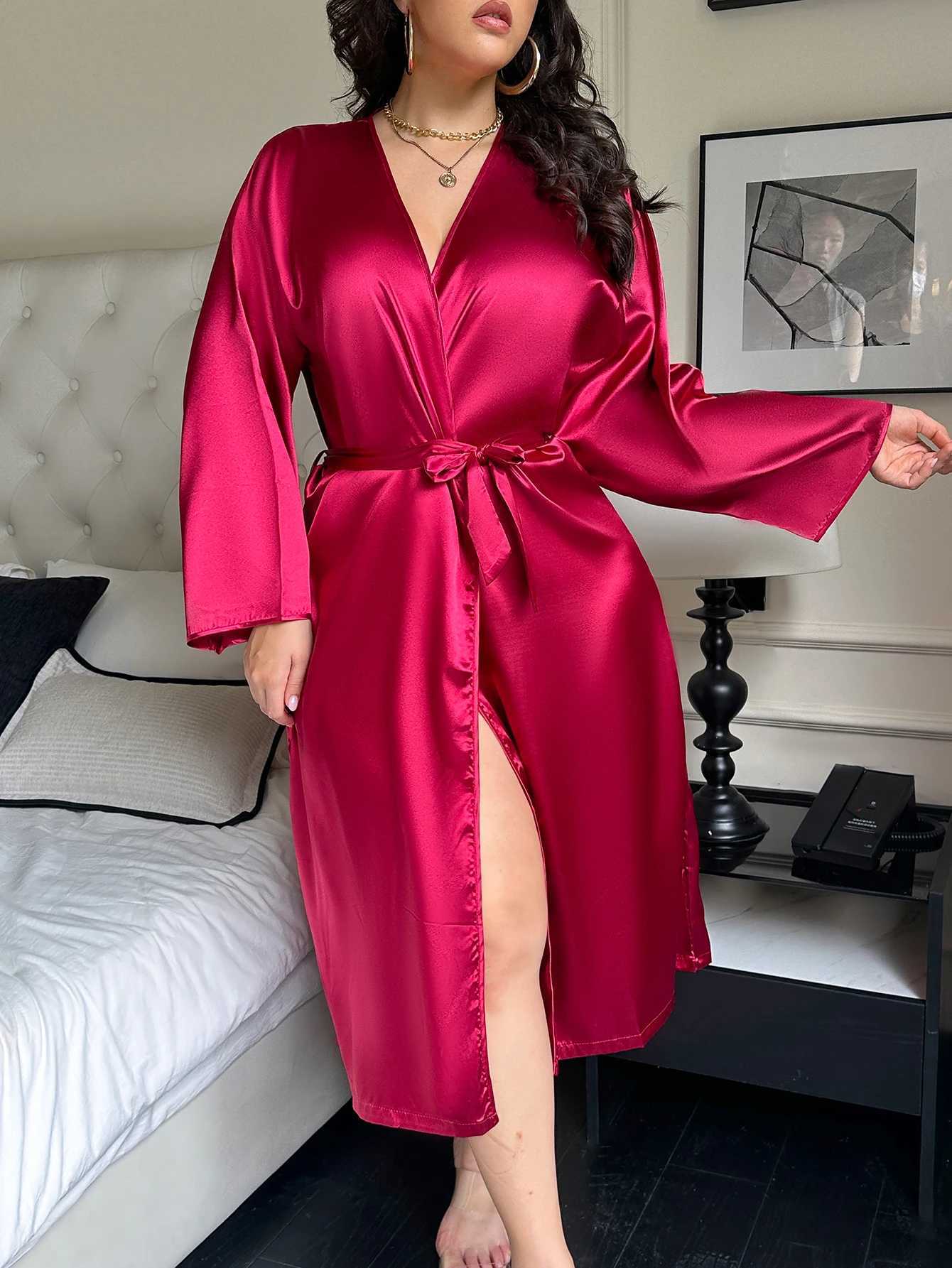 Solid color simple Plus size womens robe sexy and comfortable polyester womens home wear C251115