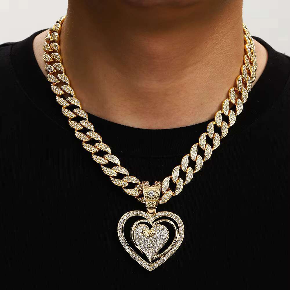 DHcollection Iced Out 15MM Cuban Necklace With Alloy and Rhie Hip Hop Heart Pendant Rapper Chain