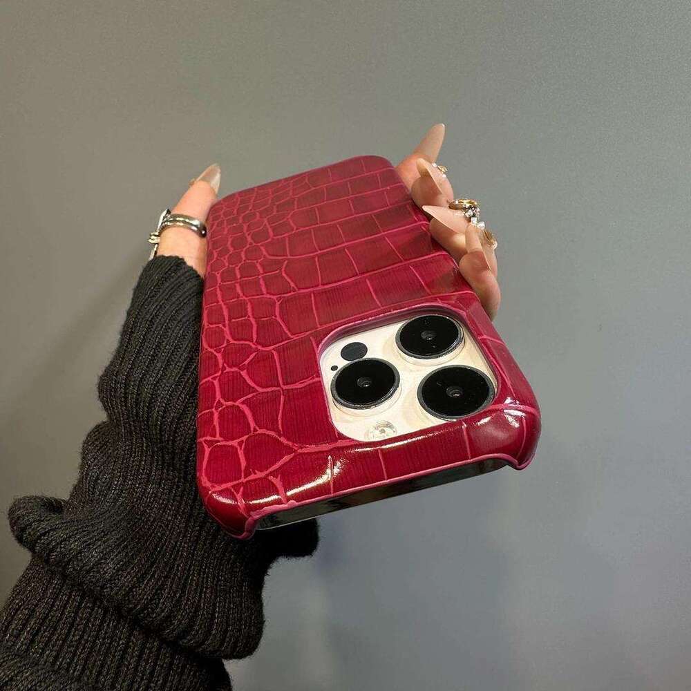Burgundy Crocodile Pattern iPhone 17 Pro Max Case Apple 15 New Model 14 Niche 13 Cover 12 PM Compatible