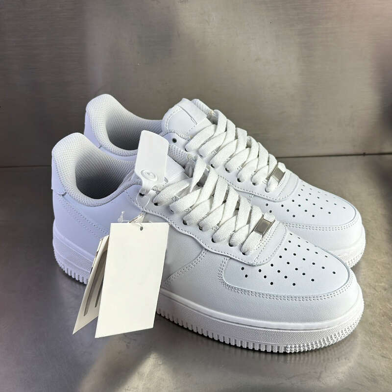 designer shoes men pure white Thick soled board shoes outdoor sneaker sport shoes Breathable white shoes Casual versatile student shoes