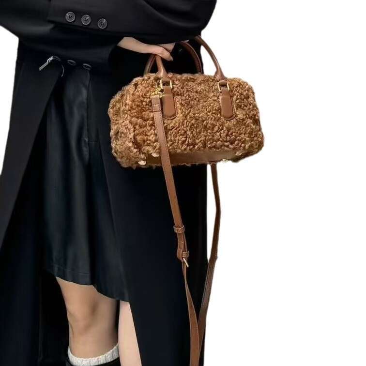 Mm Women's Bags Autumn/Winter Lamb Plush Bowling Casual Versatile Women's Handheld Trendy Single Shoulder Crossbody Bag
