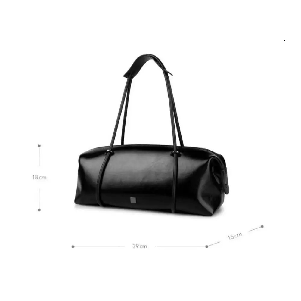 Womens bag large capacity Boston pillowcase spicy motorcycle bag single shoulder travel handbag 250410