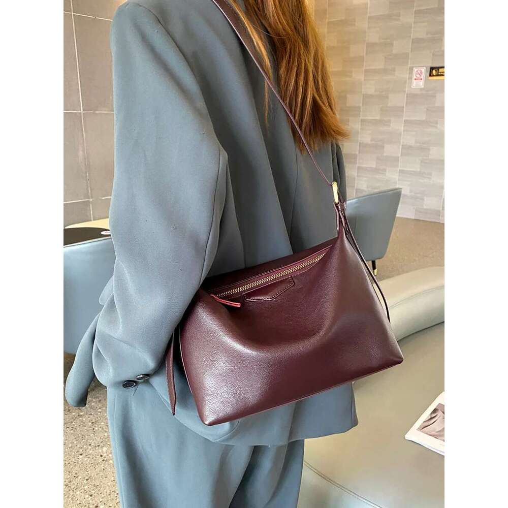 Women's Handbag, 2025 New Style, Made Of First-Layer Cowhide, Commuting And Versatile Crossbody Bag, A High-End Genuine Leathe