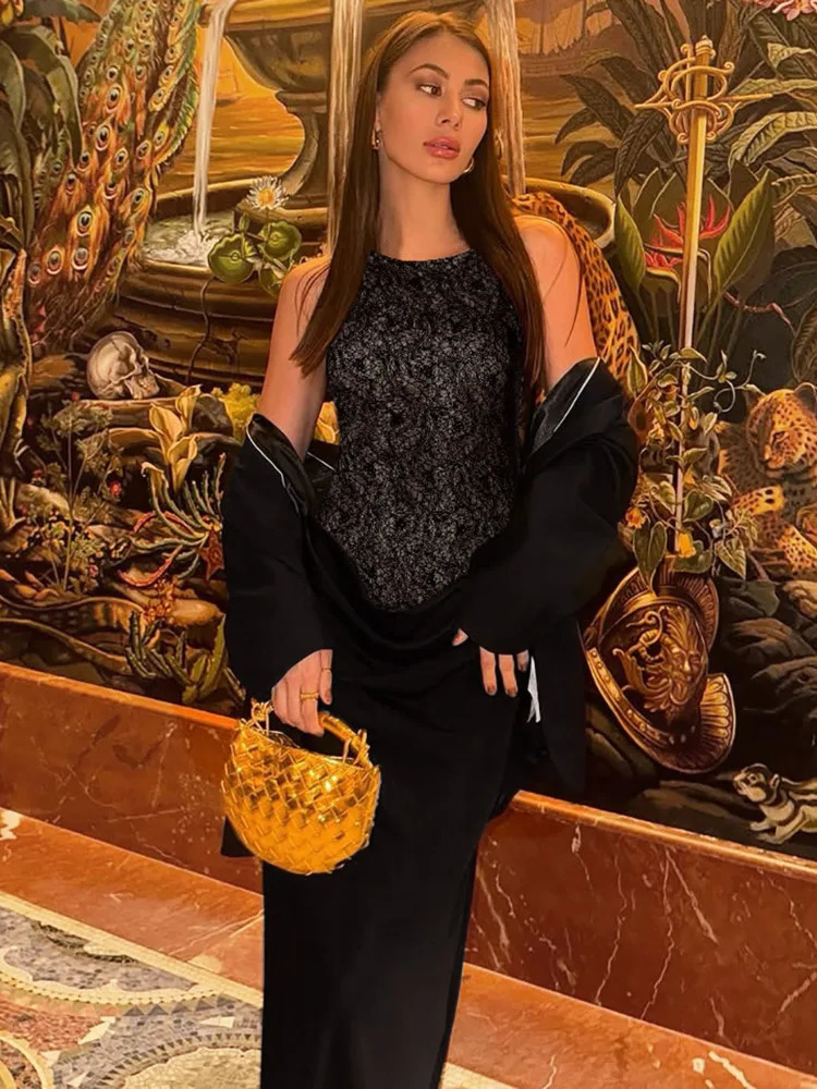 Mozision Patchwork Lace Sexy Maxi Dress Women Gown Elegant Fashion Black O Neck Sleeveless Ruched Bodycon Long Dress 2025 250415