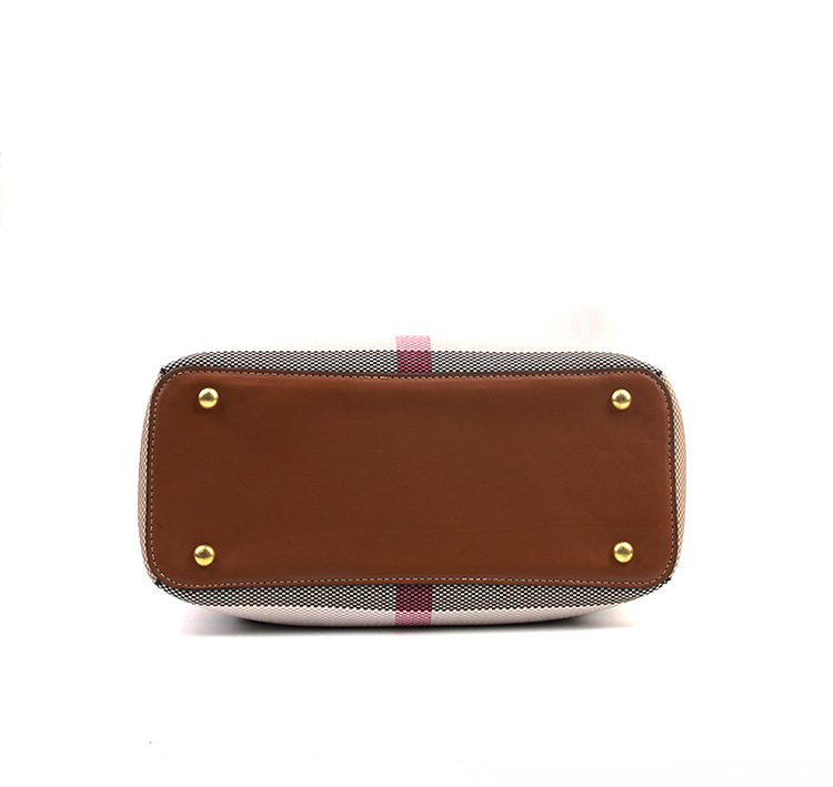 Free Shipping 2025 New Style Bucket For Women Stylish Fashionable Large Capacity High Hot Handbag Versatile Shoulder And Cross Body Designer Bag Luxur