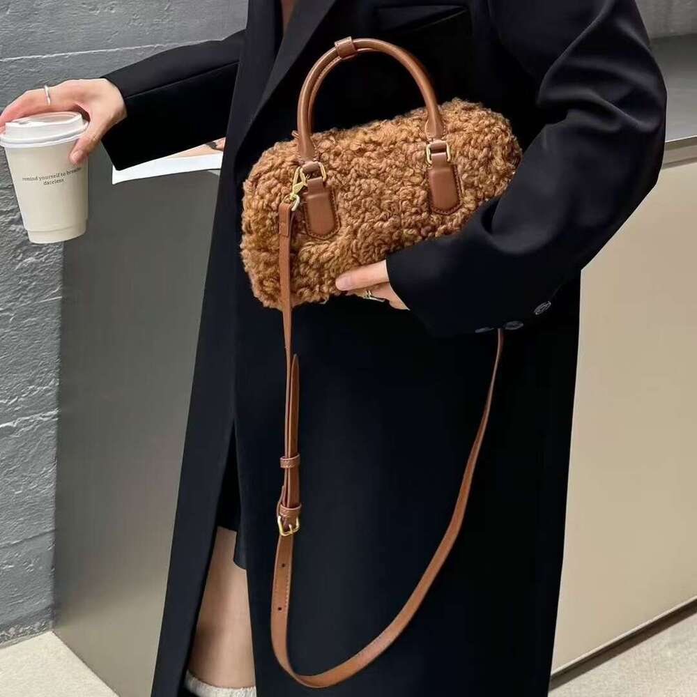 Mm Women's Bags Autumn/Winter Lamb Plush Bowling Casual Versatile Women's Handheld Trendy Single Shoulder Crossbody Bag