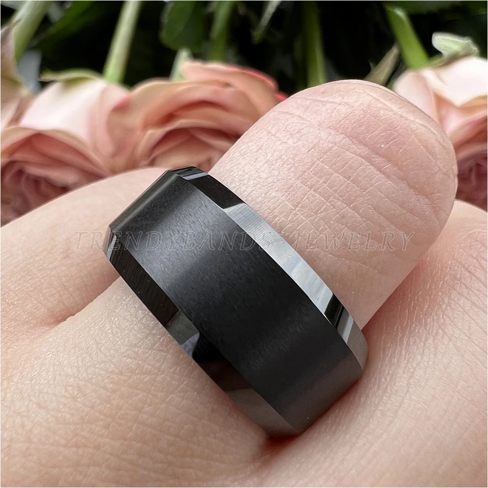 10mm Black Tungsten Carbide Ring for Men Women Fashion Engagement Wedding Band Beveled Edges Matte Finish Comfort Fit 250414