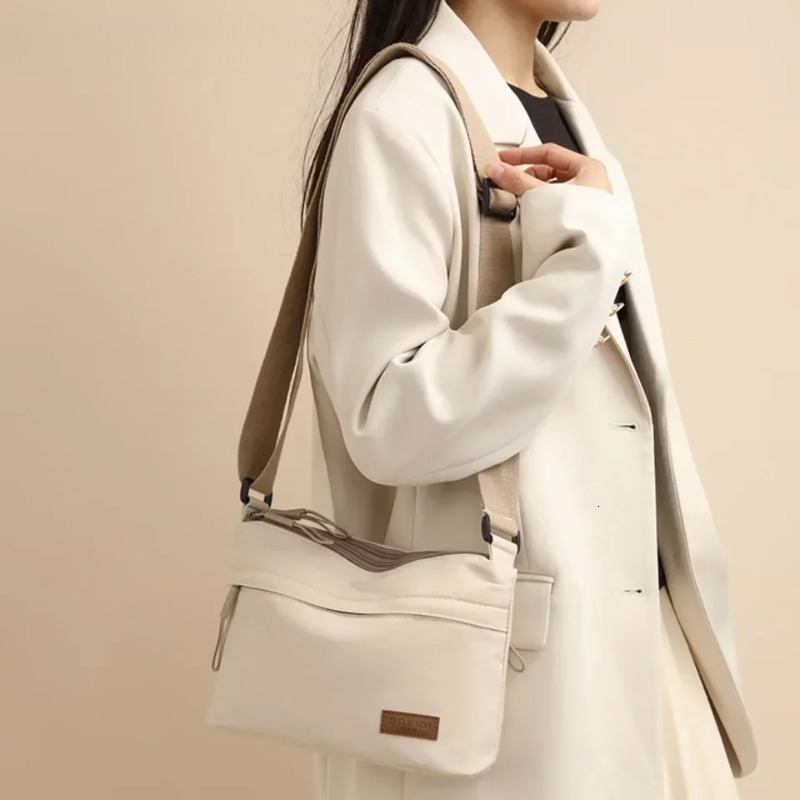 3 Main Pockets High Capacity Shoulder Crossbody Bag Women Multi-Pocket Purse Canvas Handbag Suitable For Mothers Shopping