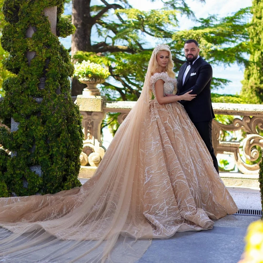 Illusion Ball Gown Wedding Dress Sweetheart Neck Off Shoulder Bridal Gowns Sequins Pearls Sweep Train Dresses Custom Made vestidos de novia