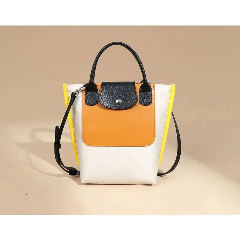 Nylon Color-Blocked Tote Large Capacity Shoulder Bag, High-End Texture, Fashionable Handbag, Versatile Women's Bag
