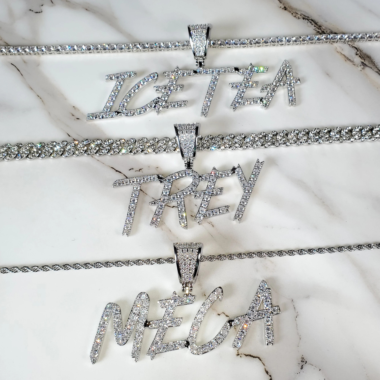 Bling Brush Letters Customized Name Pendent Necklaces Iced Out Cubic Zircon Stones Hip Hop Jewelry Birthday Gifts For Him 250414