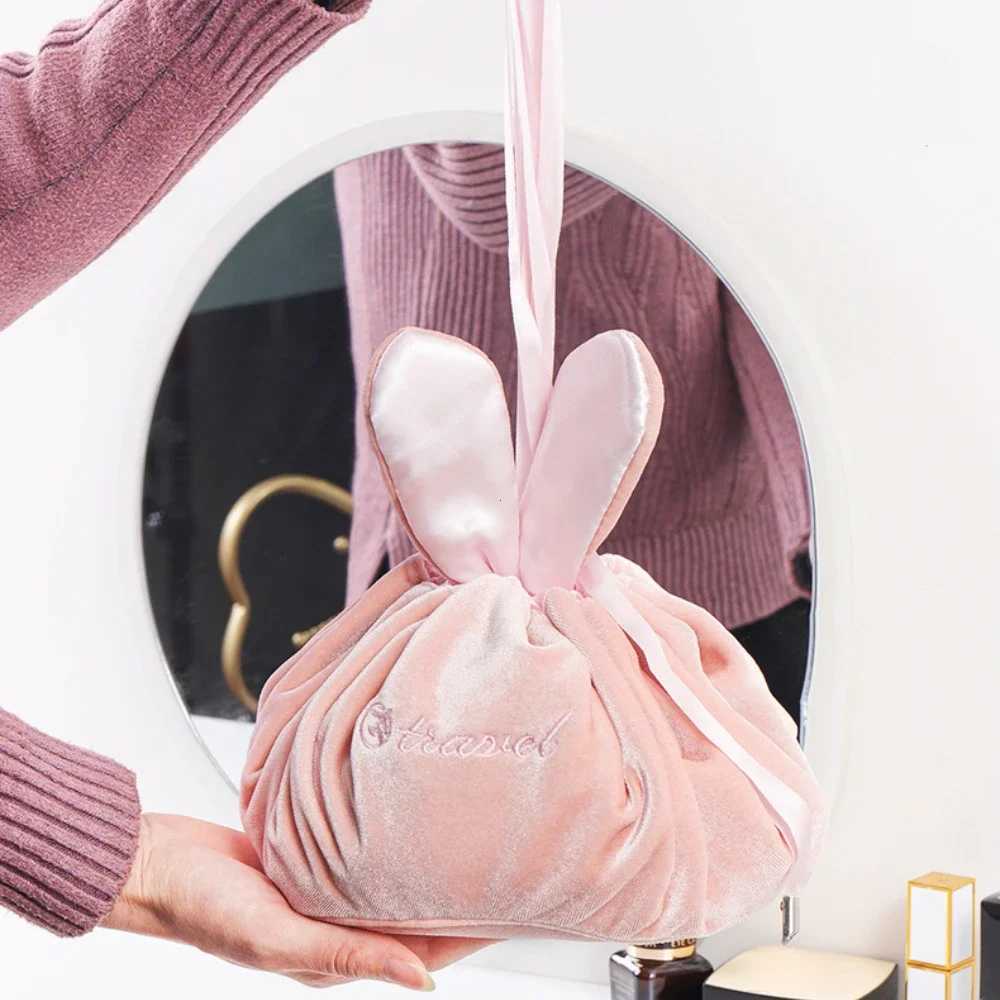 Makeup Bag Round Veet Soft Makeup Bag Drstring Rabbit Ear Travel Makeup Organizer Women Toilet Beauty Storage GiftXJ250415