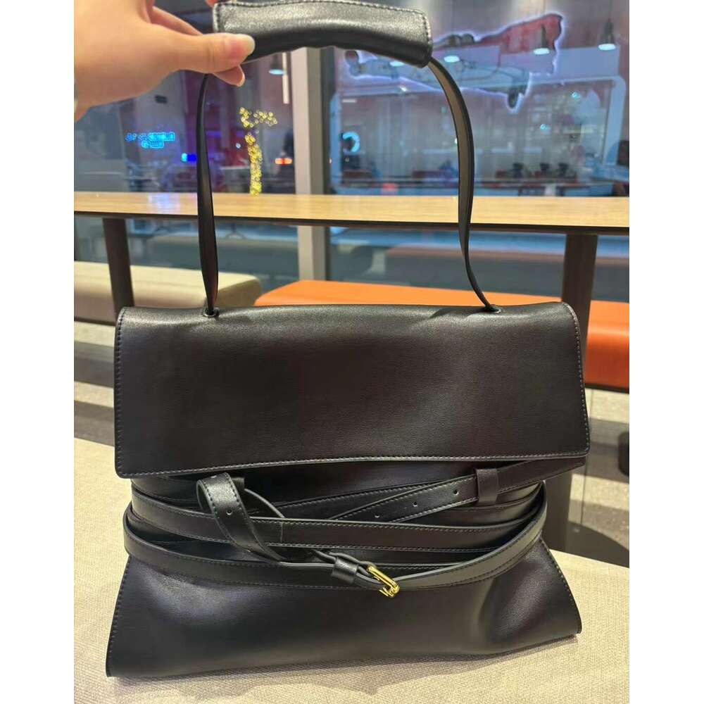 Mm Women's Bags Autumn/Winter New Celebrity Same Style Belt Strap One Shoulder Tote Leather Luxury Trendy Ins Women's Bag