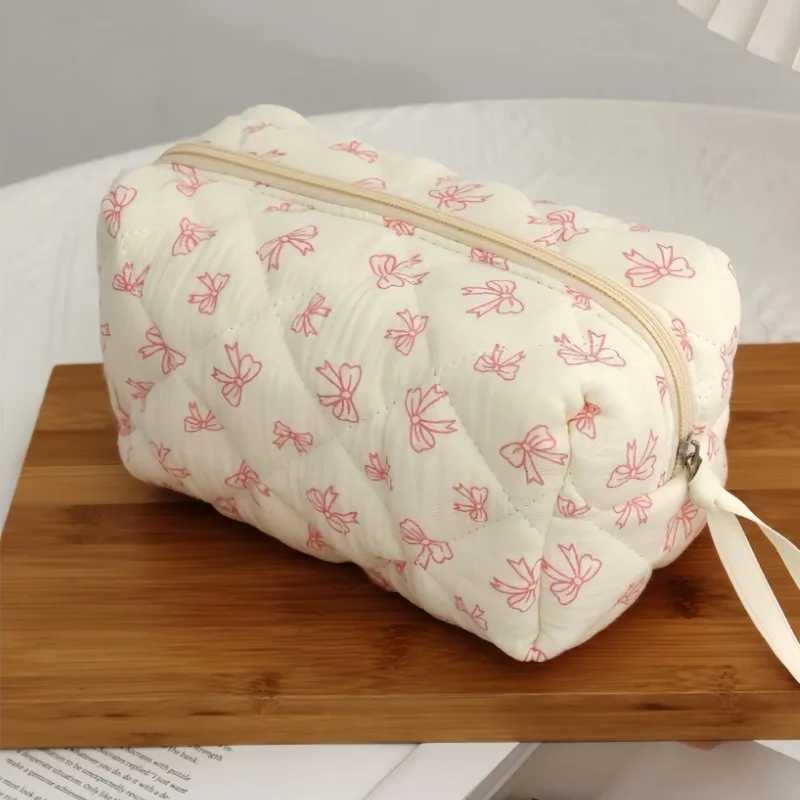 2025 New Butterfly Knot Quilted Womens Cosmetics Bag Cute Zipper Travel Makeup Bag Cotton Storage BagXJ250415