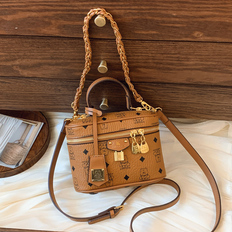 High-quality bucket clutch crossbody chain shoulder designer women's bag, luxury handbag, single-shoulder tote.