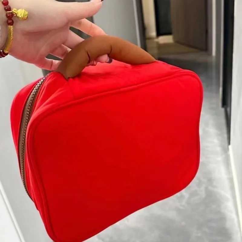 Paper boxes apple patterned makeup bags womens travel storage bags cosmetics toilet storage bags womens handbags Christmas giftsXJ250415