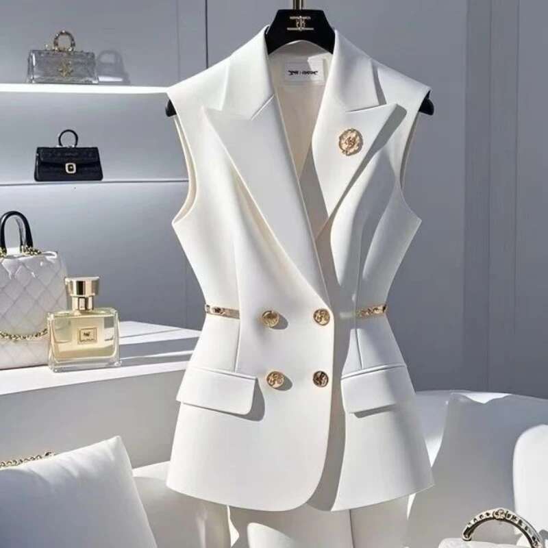 Small Fragrance White Suit Vest Coat Women Design Bright Light Decorate Slim Waist Double Breasted Waistcoats Spring 197H