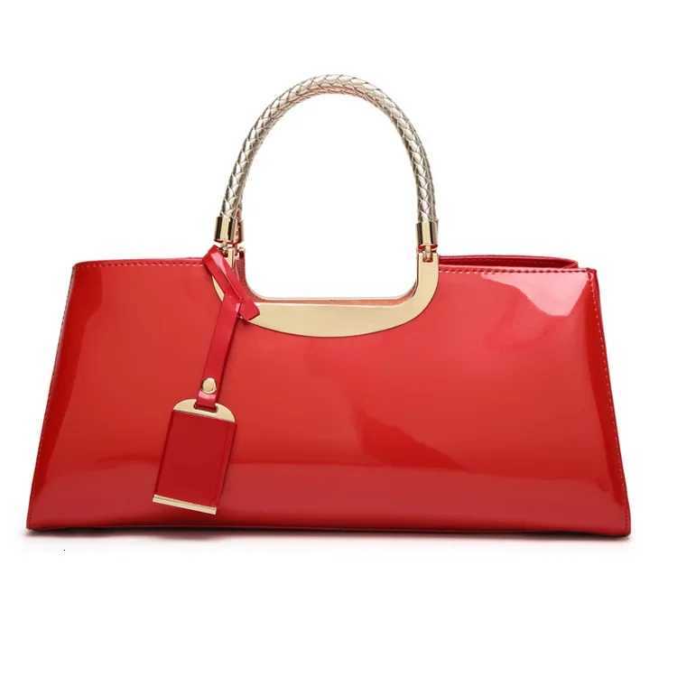 European and American fashion light glue lacquer leather portable womens bag one shoulder wedding bag bride bag banquet bagW251115