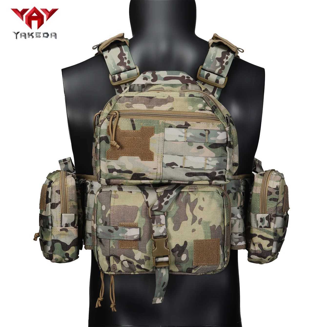 YAKEDA four metal buckle hunting vest has multiple pockets. XJ251114