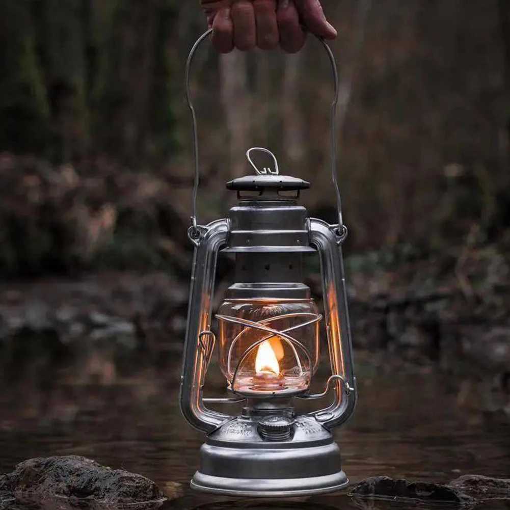 2-1pcs Retro Fuel Camping Lanterns Portable Metal Kerosene Vintage Camp Lamp Hurricane Table Lamps with Handle Yard Tent Light M251115