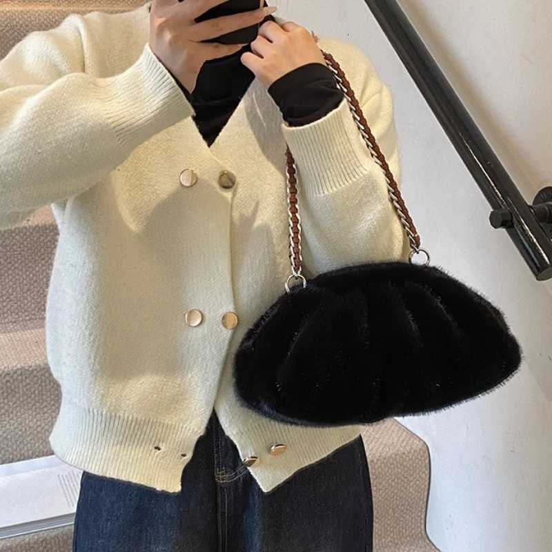 Designer Pleated Design Faux Fur Shoder Bags For Wen 2025 Luxury Designer Purses And Handbags Winter Warm Soft Plush Y251114