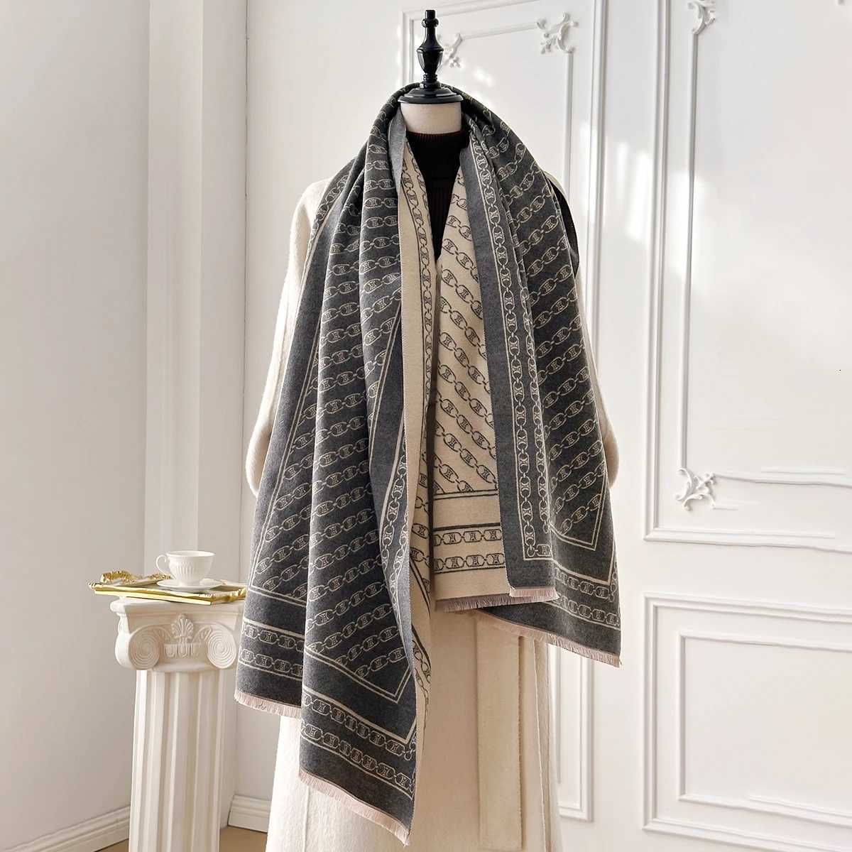 Luxury Womens Winter Fashion Faux Cashmere Scarf Vintage Floral Print With Tassels Thick Warm Shawl Trendy Wrap For Cold Weather Y251115