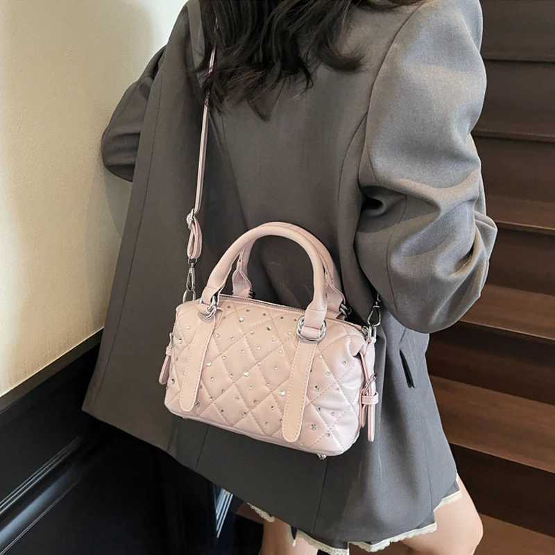 Light Luxury Rhinestone Women Handbags New Exquisite Fashion PU Leather Crossbody Bag Classic High Quality One Shoulder PackW251115
