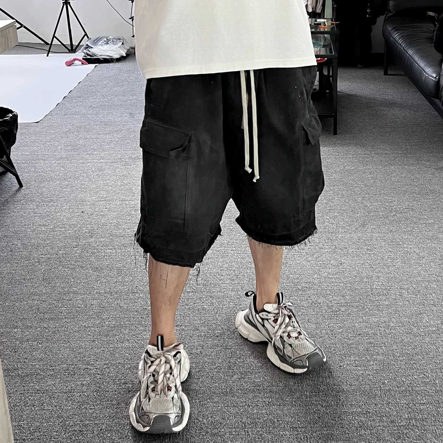 Gothic street jeans multiple pockets mens shorts wide legs loose one ninth pants loose casual pants Z250416